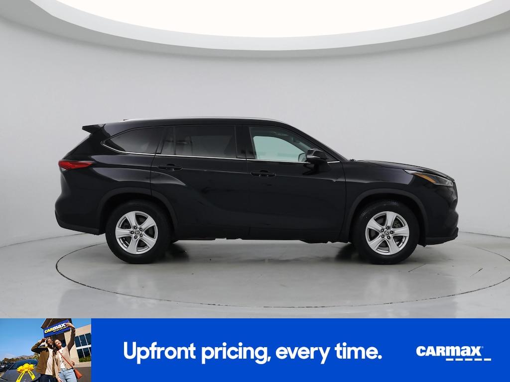 used 2021 Toyota Highlander car, priced at $31,998