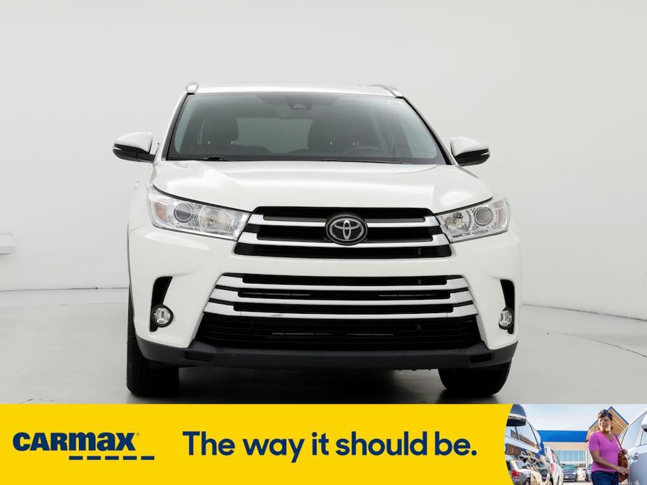 used 2018 Toyota Highlander car, priced at $26,998