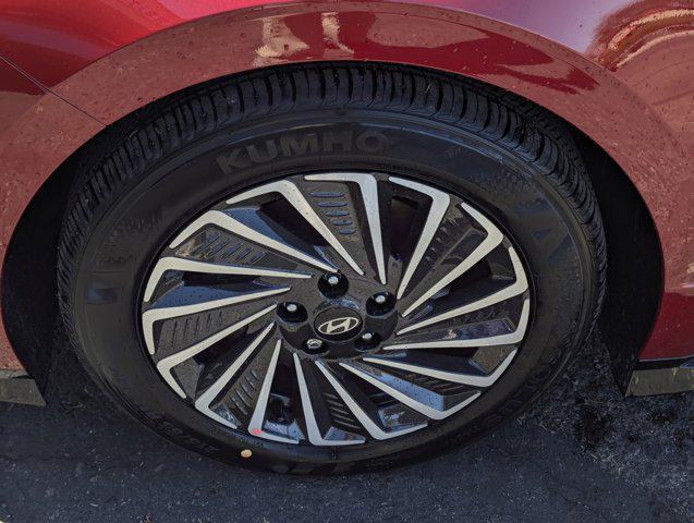 new 2025 Hyundai Sonata Hybrid car, priced at $33,505