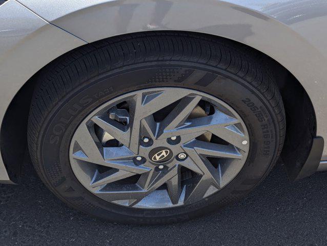 new 2025 Hyundai ELANTRA HEV car, priced at $26,705