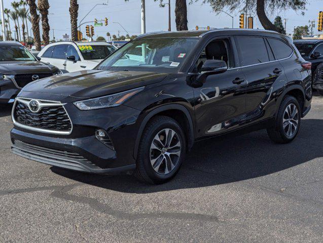 used 2021 Toyota Highlander car, priced at $35,999