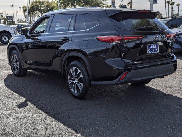 used 2021 Toyota Highlander car, priced at $35,999