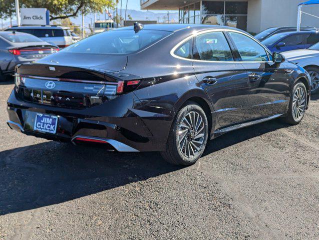 new 2025 Hyundai Sonata Hybrid car, priced at $32,685