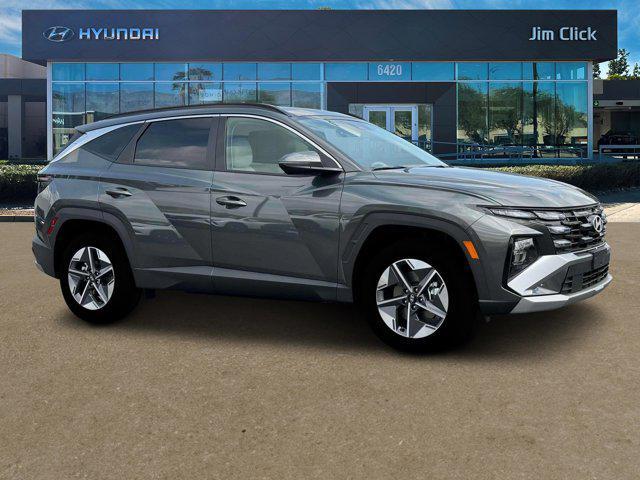new 2025 Hyundai TUCSON Hybrid car, priced at $38,475