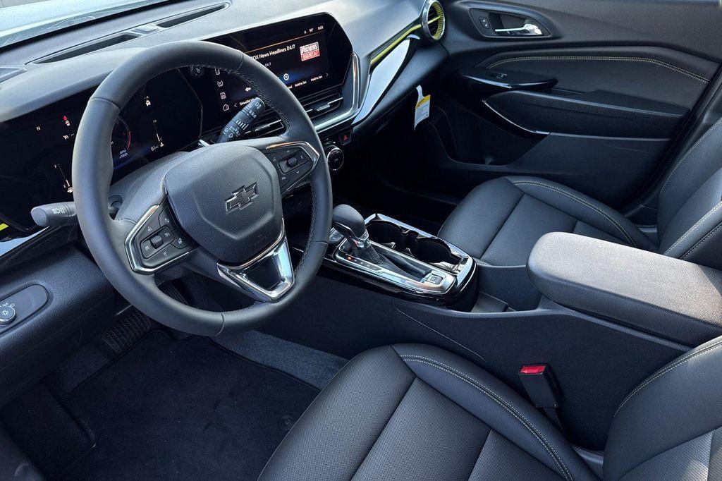 new 2025 Chevrolet Trax car, priced at $26,774