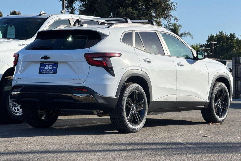 new 2025 Chevrolet Trax car, priced at $26,774