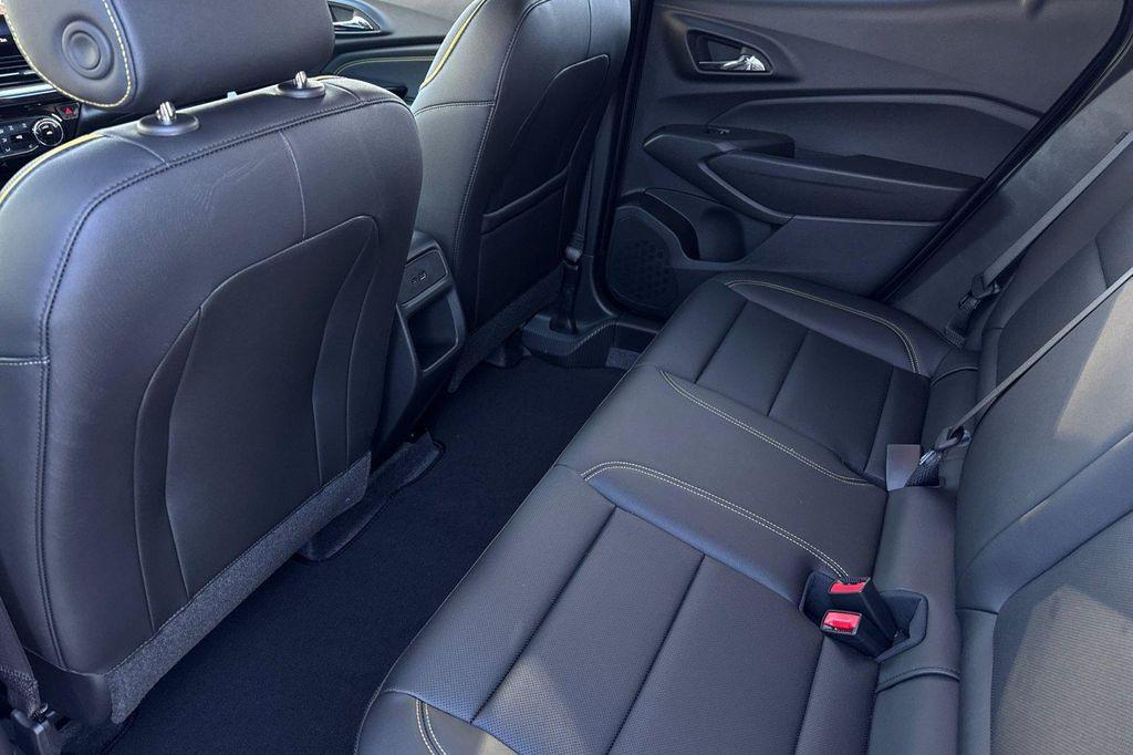 new 2025 Chevrolet Trax car, priced at $26,774