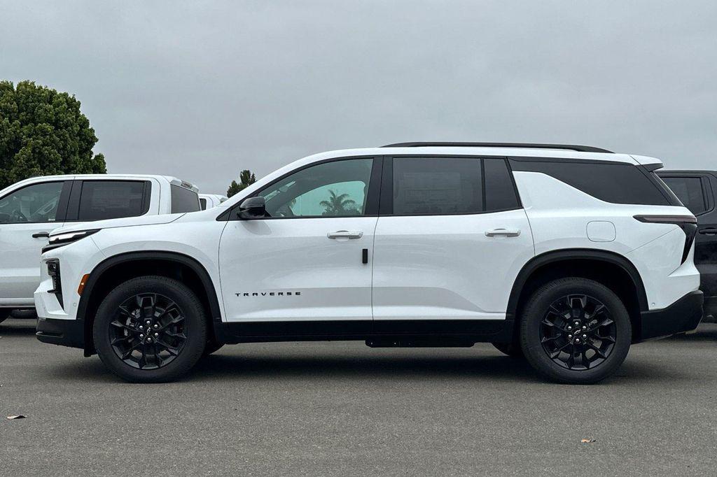 new 2026 Chevrolet Traverse car, priced at $49,615