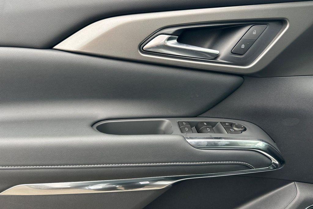 new 2026 Chevrolet Traverse car, priced at $49,615