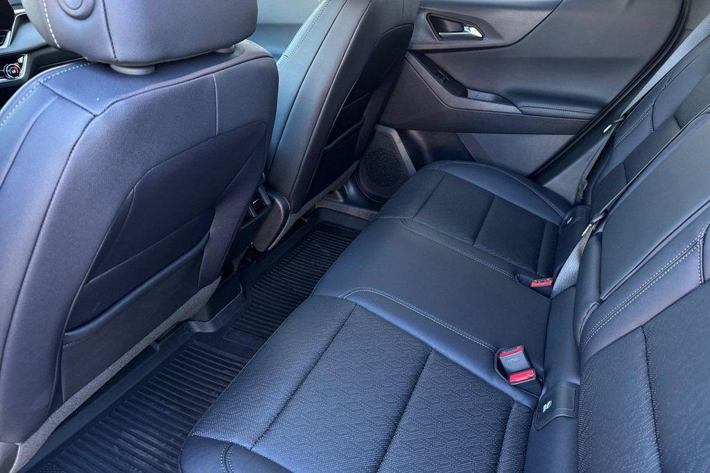 new 2026 Chevrolet Equinox car, priced at $33,235