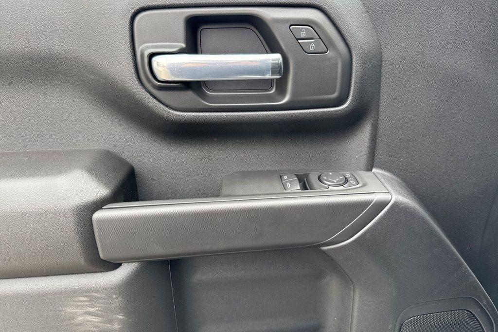 new 2025 Chevrolet Silverado 1500 car, priced at $37,401
