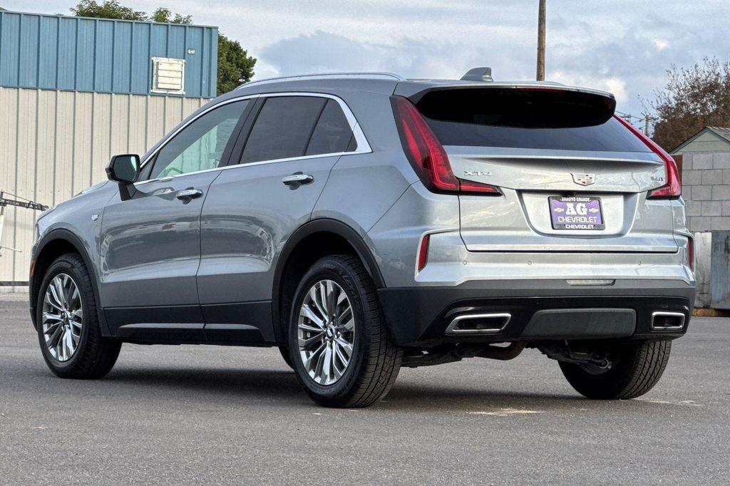 used 2024 Cadillac XT4 car, priced at $29,000