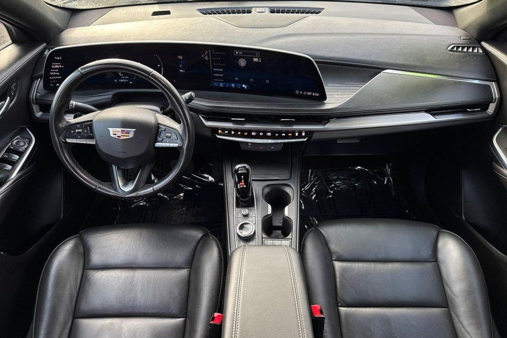 used 2024 Cadillac XT4 car, priced at $29,000