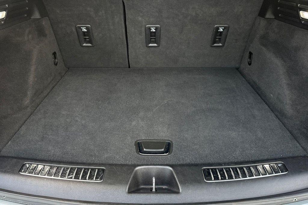 used 2024 Cadillac XT4 car, priced at $29,000