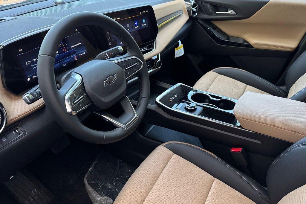 new 2026 Chevrolet Equinox car, priced at $35,910