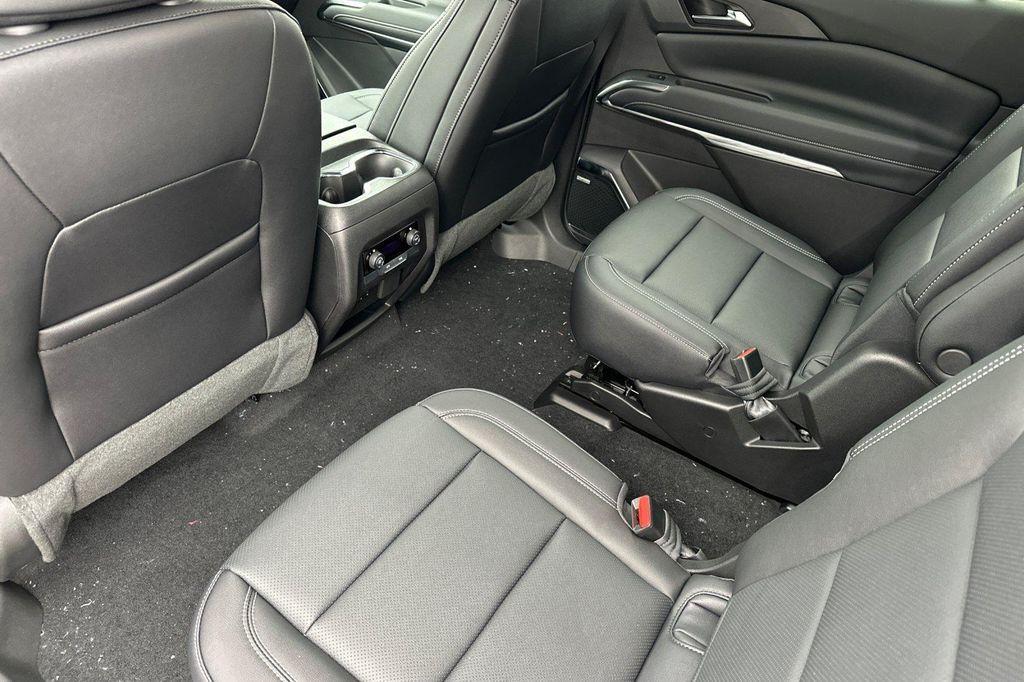 new 2026 Chevrolet Traverse car, priced at $49,415