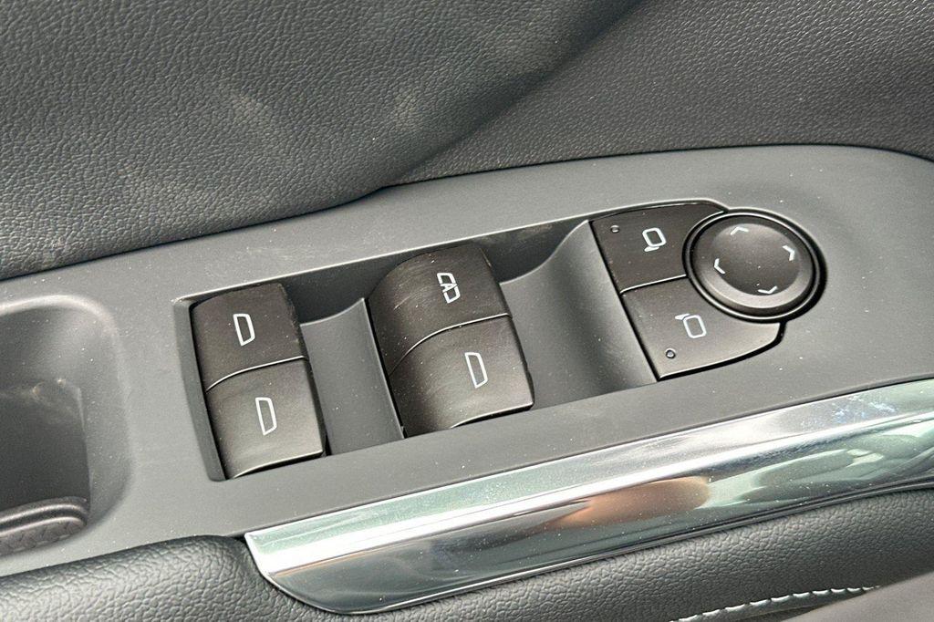 new 2026 Chevrolet Traverse car, priced at $49,415