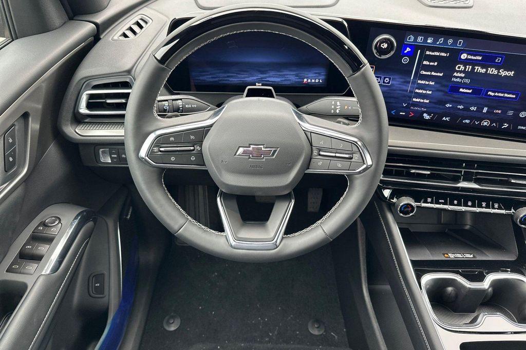 new 2026 Chevrolet Traverse car, priced at $49,415