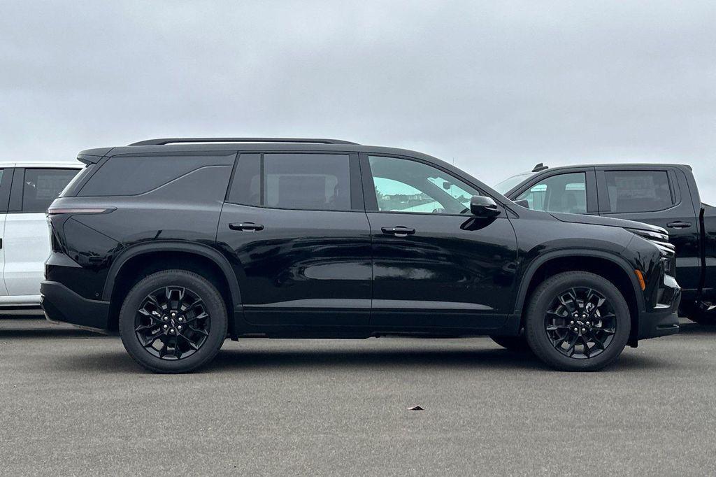 new 2026 Chevrolet Traverse car, priced at $49,415