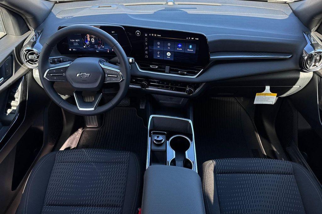 new 2026 Chevrolet Equinox car, priced at $31,780