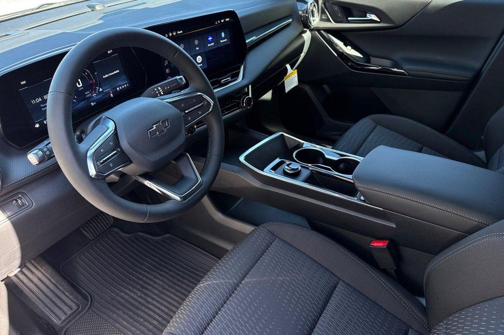 new 2026 Chevrolet Equinox car, priced at $31,780