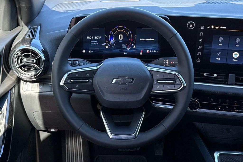 new 2026 Chevrolet Equinox car, priced at $31,780