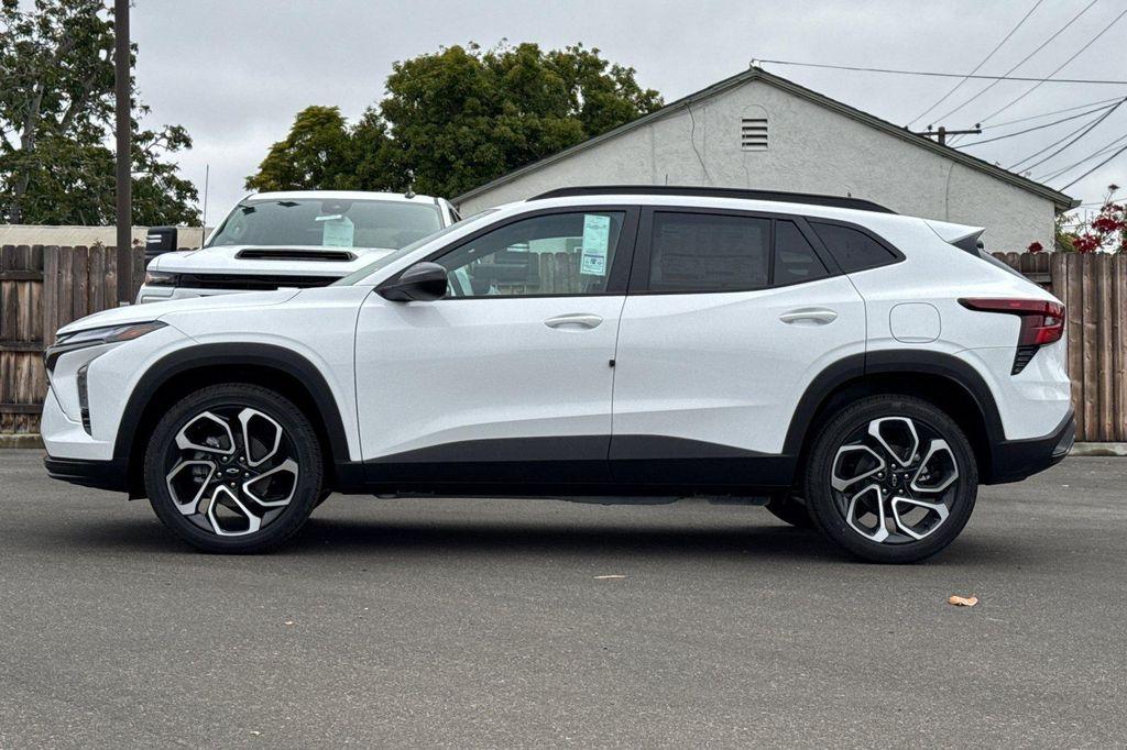 new 2025 Chevrolet Trax car, priced at $25,325