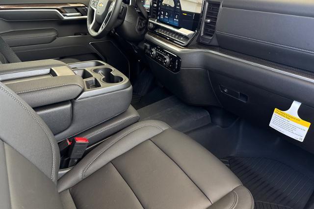 new 2025 Chevrolet Silverado 1500 car, priced at $55,660