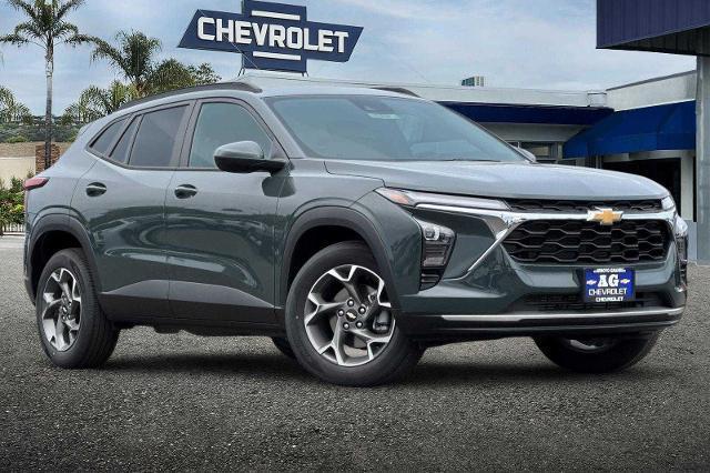 new 2025 Chevrolet Trax car, priced at $25,029