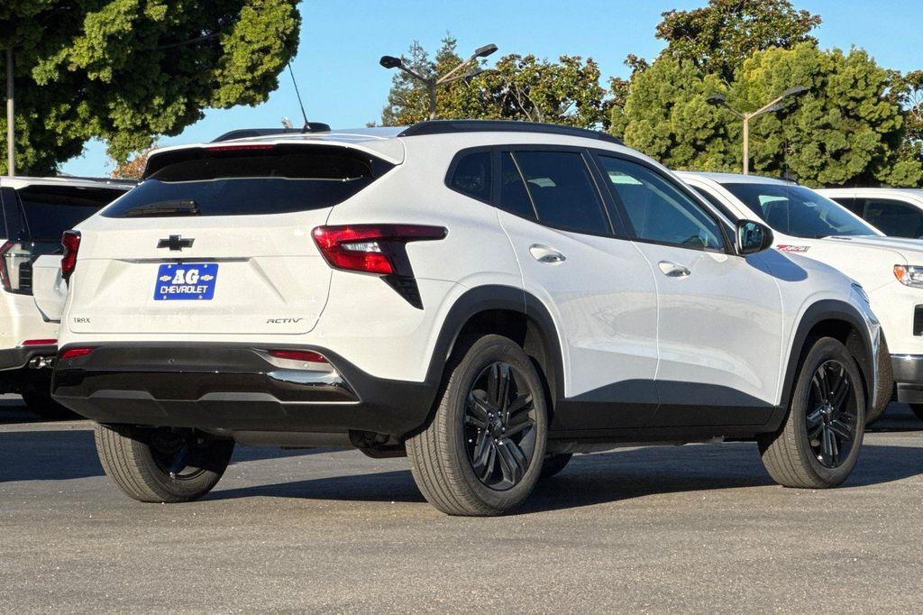 new 2026 Chevrolet Trax car, priced at $26,660