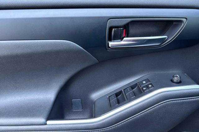 used 2023 Toyota Highlander car, priced at $37,500