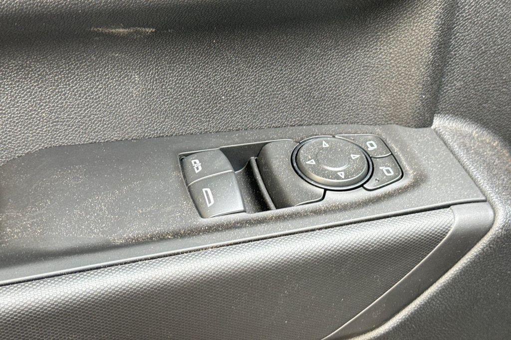 new 2025 Chevrolet Silverado 1500 car, priced at $41,637