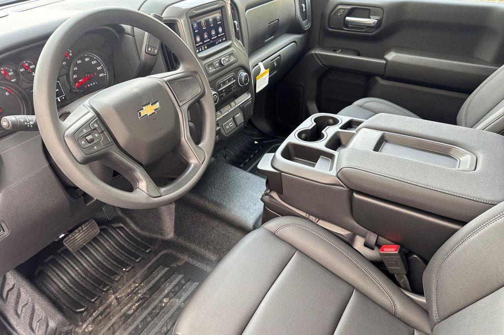 new 2025 Chevrolet Silverado 1500 car, priced at $41,637