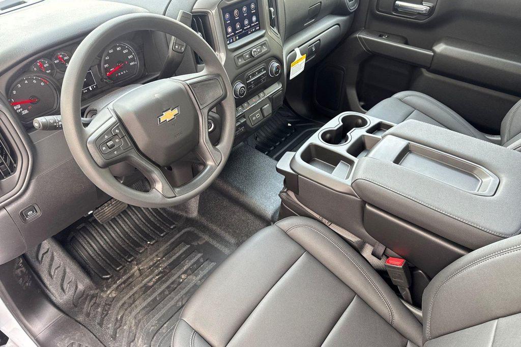 new 2025 Chevrolet Silverado 1500 car, priced at $41,637