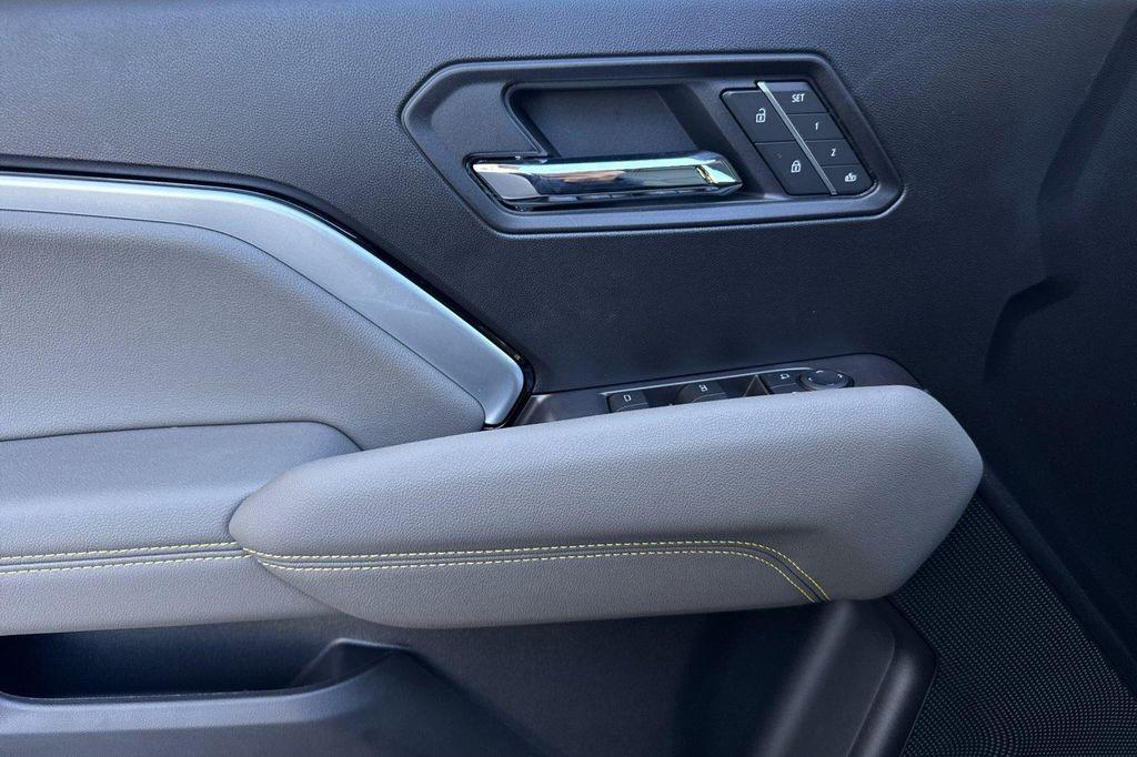 new 2026 Chevrolet Colorado car, priced at $53,132