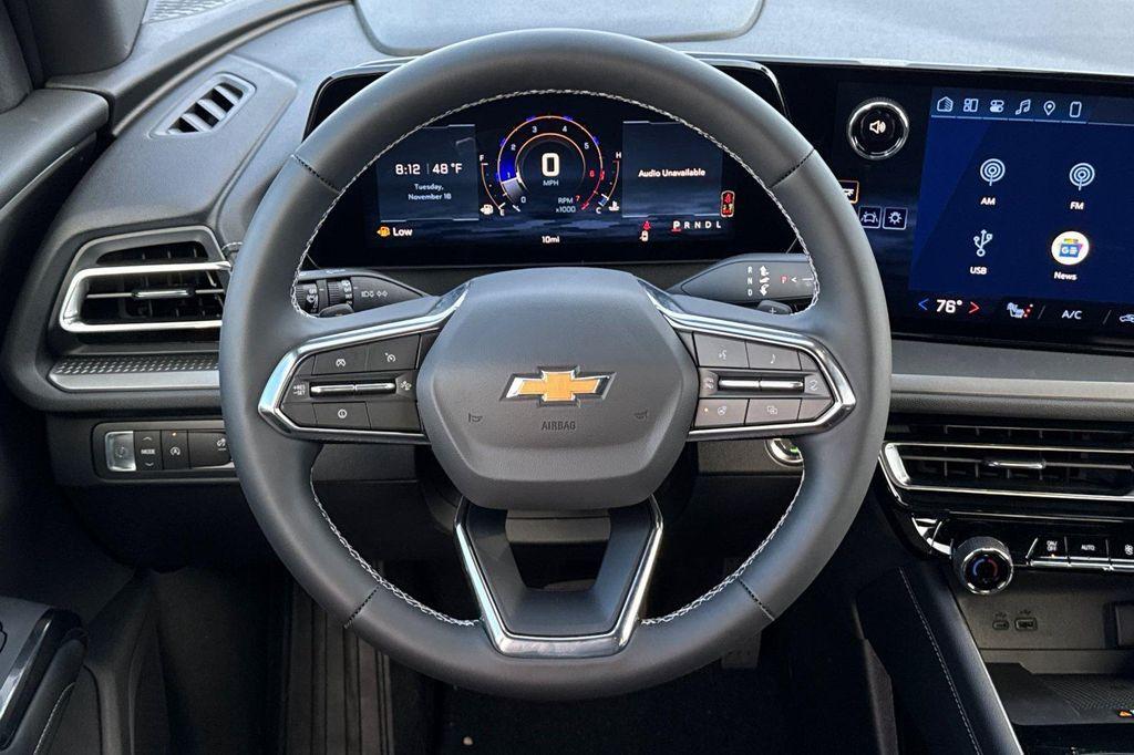 new 2026 Chevrolet Traverse car, priced at $42,470