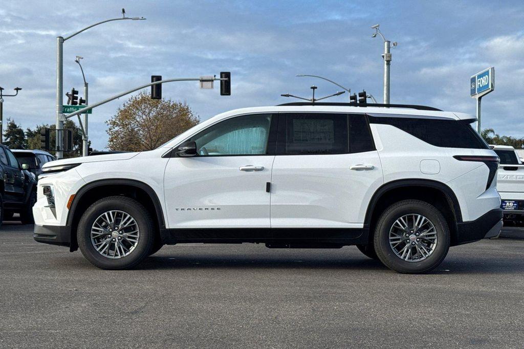 new 2026 Chevrolet Traverse car, priced at $42,470