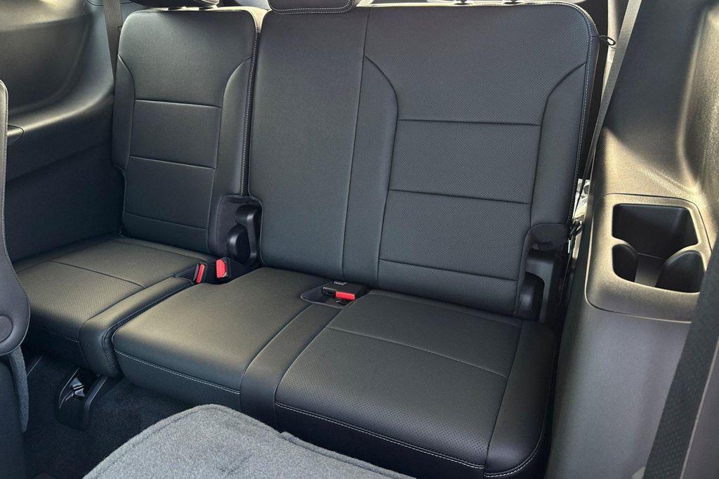 new 2026 Chevrolet Traverse car, priced at $42,470