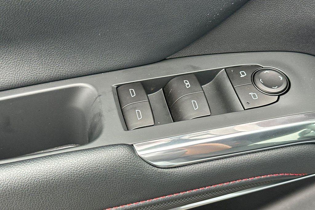 new 2026 Chevrolet Traverse car, priced at $50,097