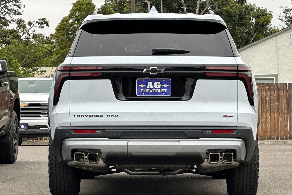 new 2026 Chevrolet Traverse car, priced at $50,097