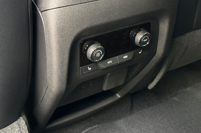 new 2025 Chevrolet Traverse car, priced at $56,460