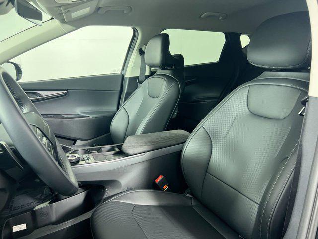 new 2025 Kia EV6 car, priced at $34,228