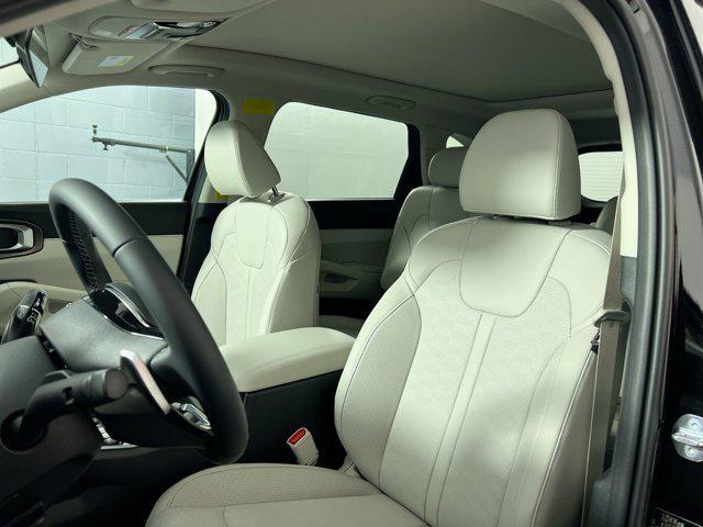 new 2025 Kia Sorento Hybrid car, priced at $35,682