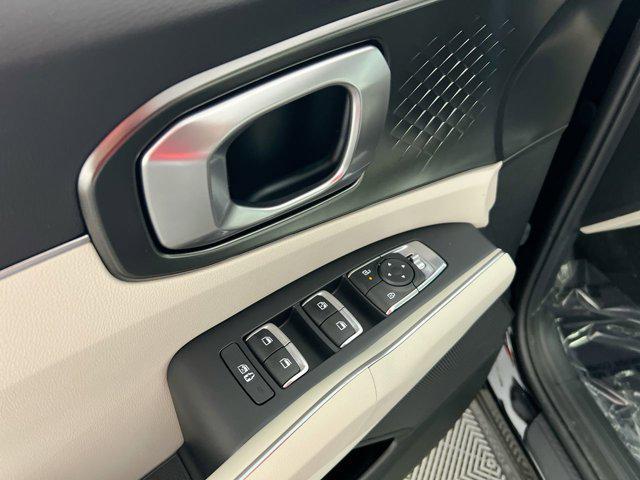 new 2025 Kia Sorento Hybrid car, priced at $35,682