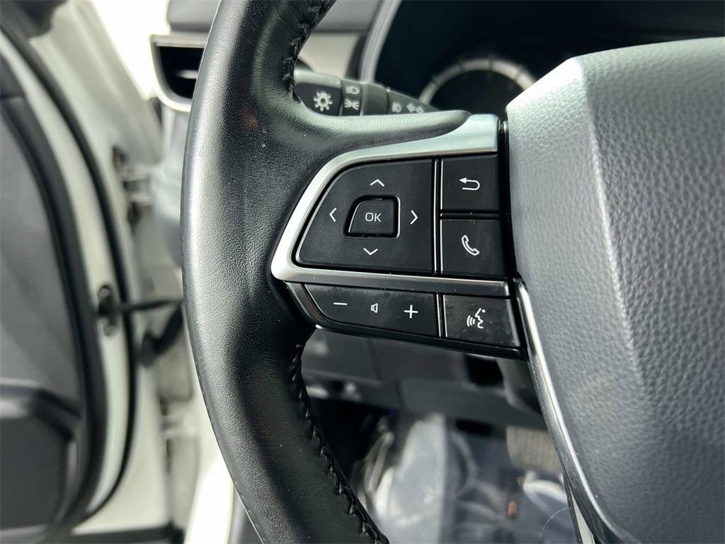 used 2020 Toyota Highlander car, priced at $21,500