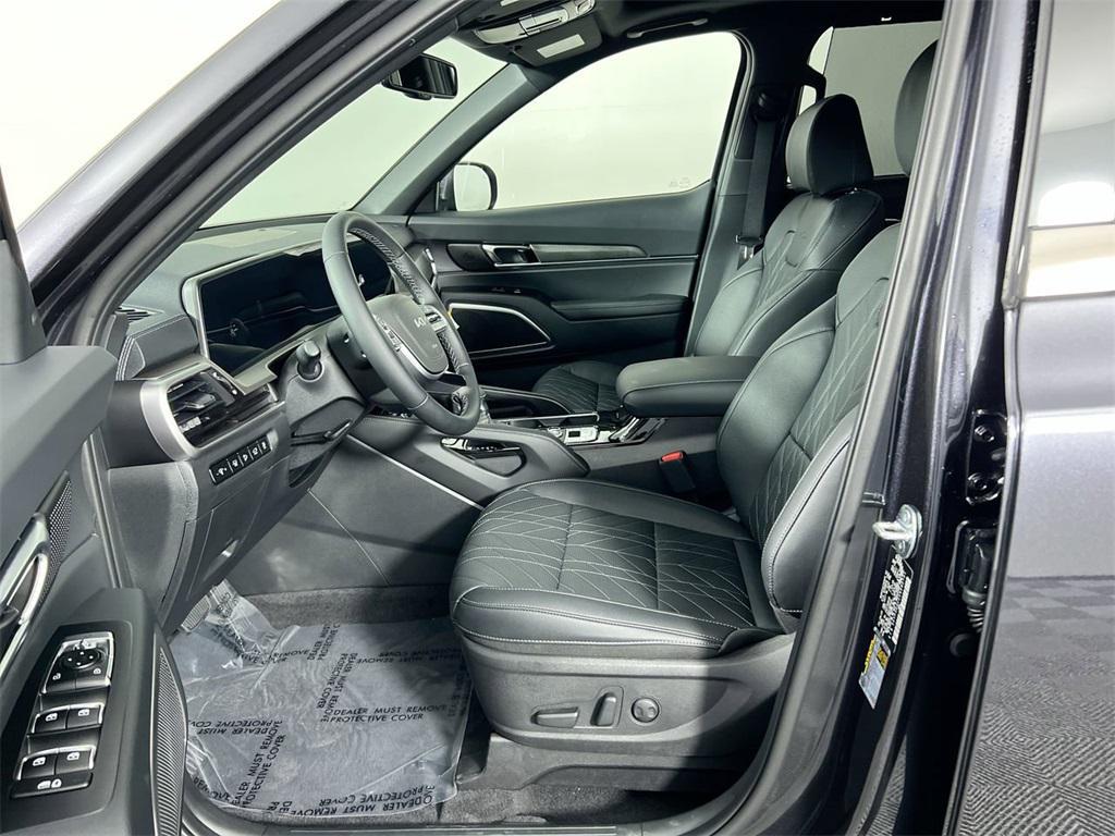 new 2025 Kia Telluride car, priced at $45,064