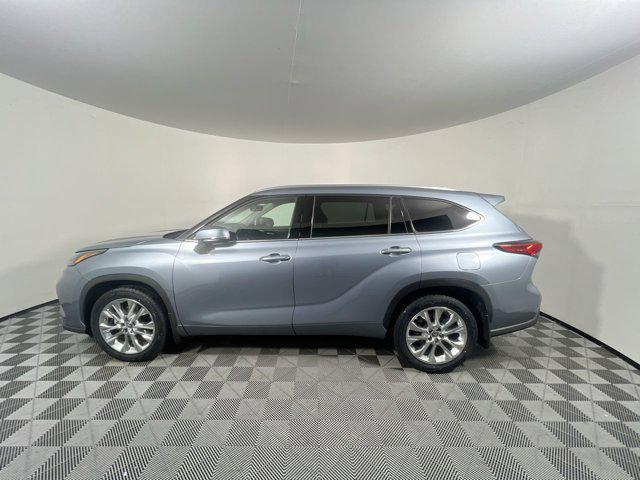 used 2023 Toyota Highlander car, priced at $41,250