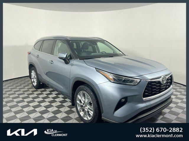used 2023 Toyota Highlander car, priced at $41,250
