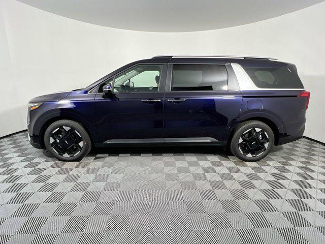 new 2025 Kia Carnival car, priced at $39,575