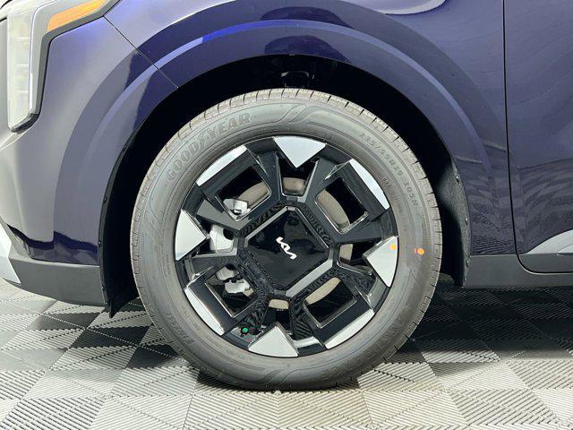 new 2025 Kia Carnival car, priced at $39,575